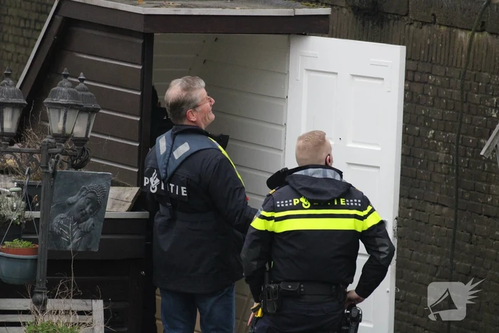 Overleden persoon aangetroffen in water