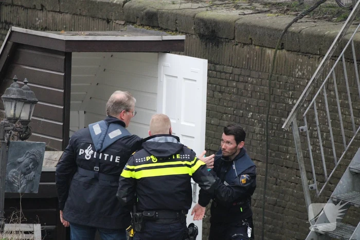 Overleden persoon aangetroffen in water
