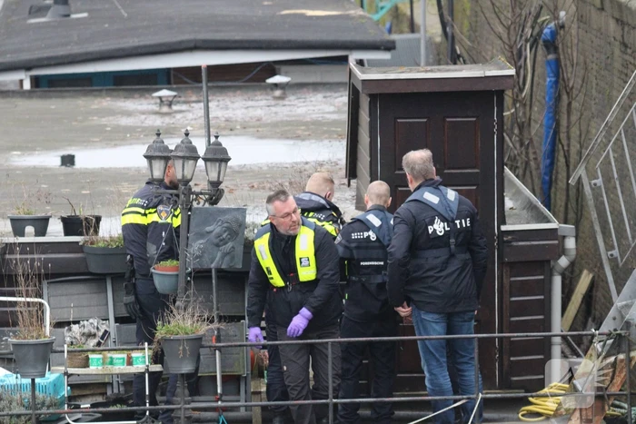 Overleden persoon aangetroffen in water
