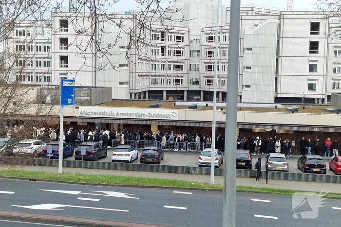 Afscheidsdienst rapper Bigidagoe druk bezocht