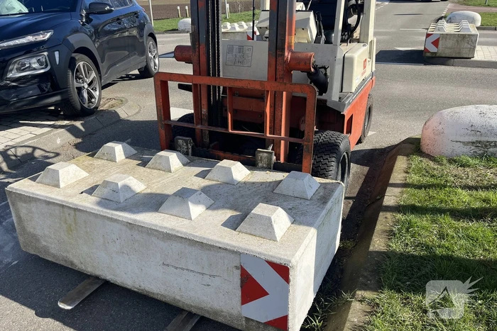 Frontale botsing op kruispunt