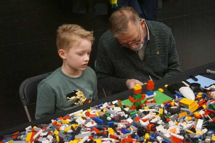 Sporthal walhalla voor liefhebbers van Lego