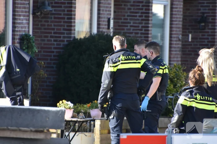 Gewonde na steekpartij, politie zoekt verdachte