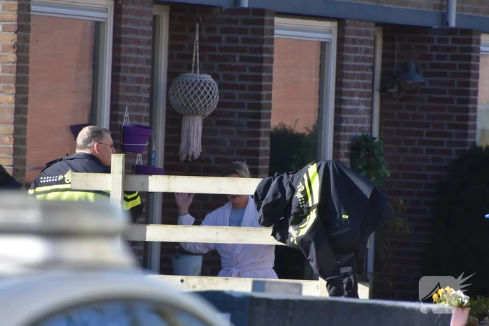 Gewonde na steekpartij, politie zoekt verdachte