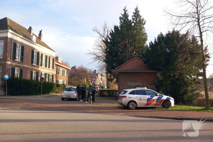 Fietser in botsing met personenauto