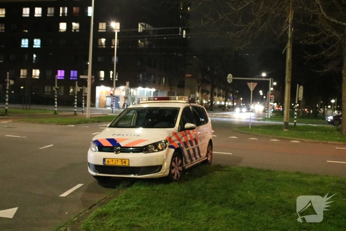 Scooterrijder en automobilist in botsing