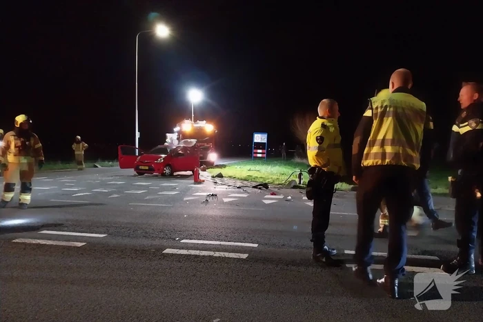 Brommerrijder gewond bij botsing met automobilist, traumahelikopter geland
