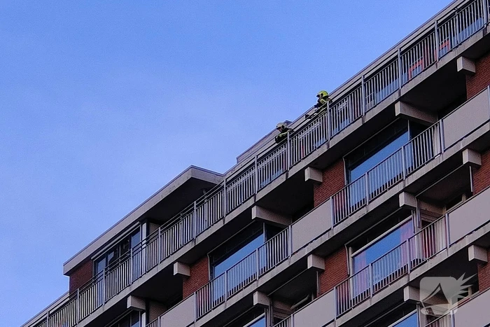 Zeer grote brand in zorgcomplex, mensen en dieren geëvacueerd door brandweer