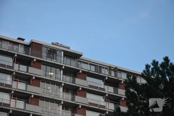Zeer grote brand in zorgcomplex, mensen en dieren geëvacueerd door brandweer