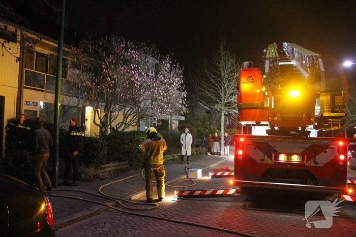 Flinke rookontwikkeling bij brand in schoorsteen