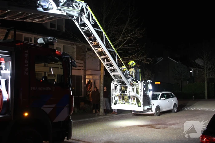 Flinke rookontwikkeling bij brand in schoorsteen