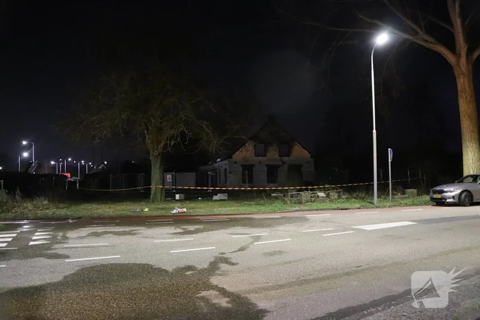 Zeer grote brand in leegstaande schuur