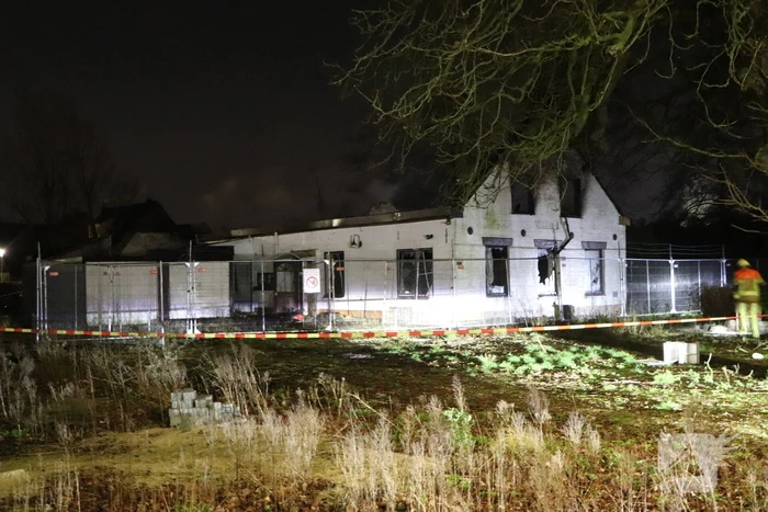 Zeer grote brand in leegstaande schuur