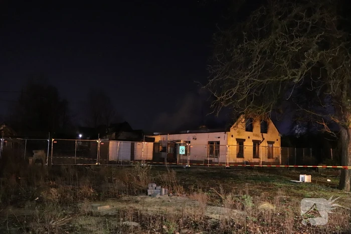 Zeer grote brand in leegstaande schuur