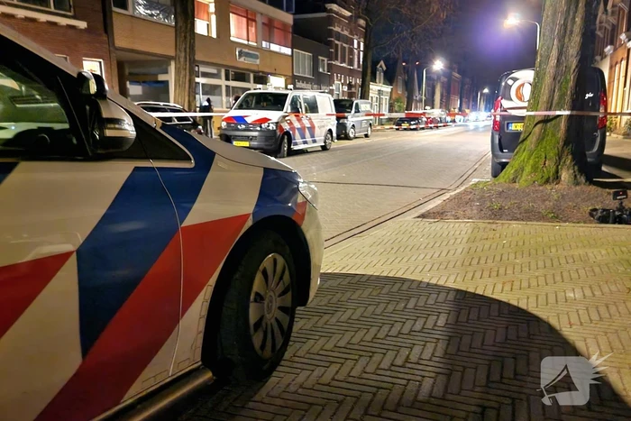 Schade na explosie bij voordeur