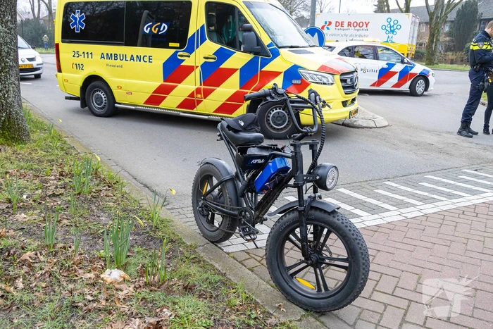 Persoon op fatbike aangereden door automobilist