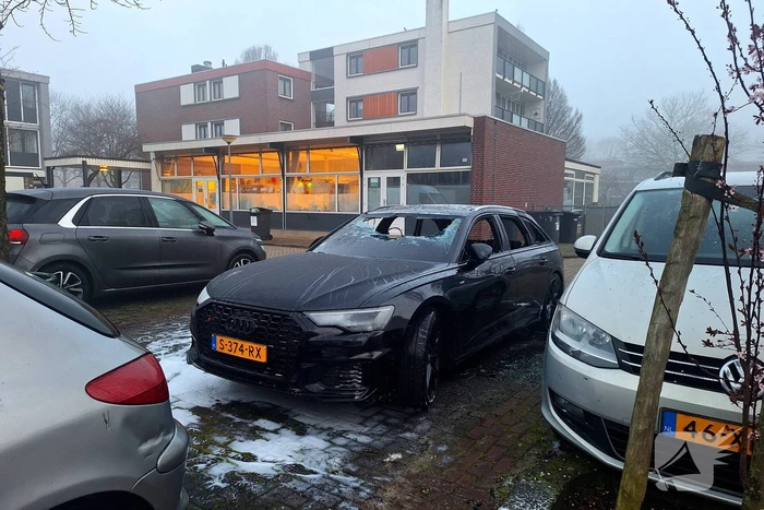 Audi compleet verwoest door brand