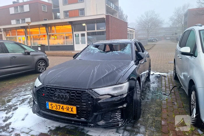 Audi compleet verwoest door brand