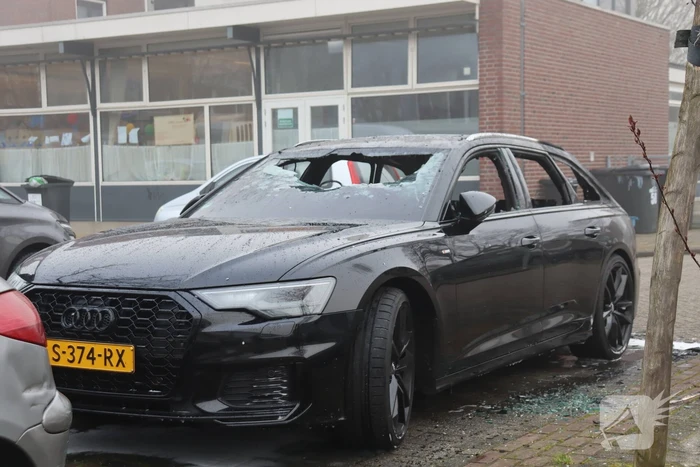 Audi compleet verwoest door brand