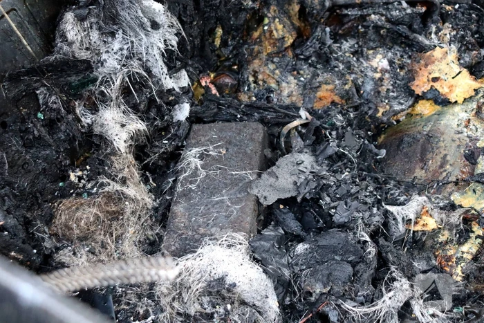 Audi compleet verwoest door brand