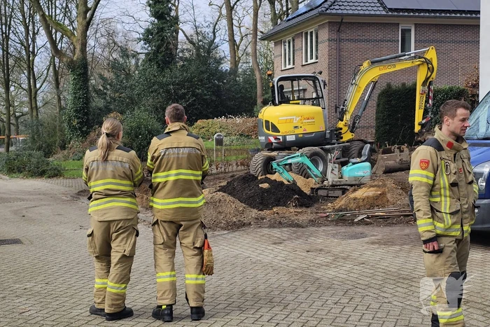 Gasleiding in tuin geraakt door graafwerkzaamheden