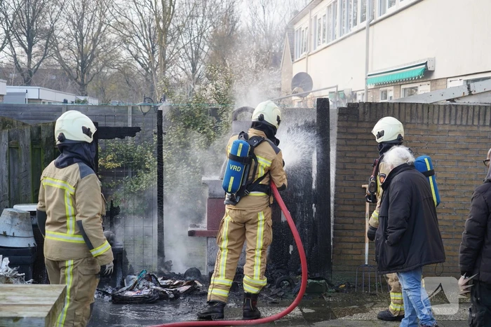 Schutting in brand buurtbewoners starten blusactie