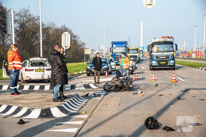 ongeval vondelingenweg pernis rotterdam