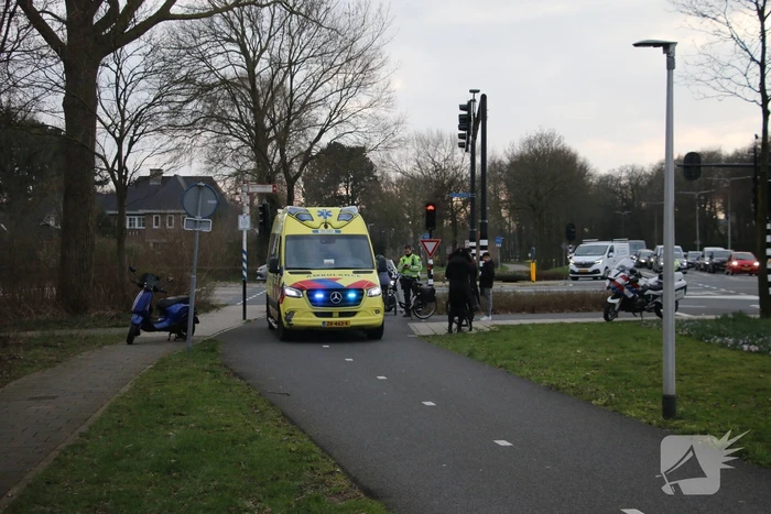 Fietser gewond bij botsing met scooterrijder
