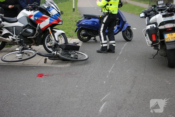 Fietser gewond bij botsing met scooterrijder
