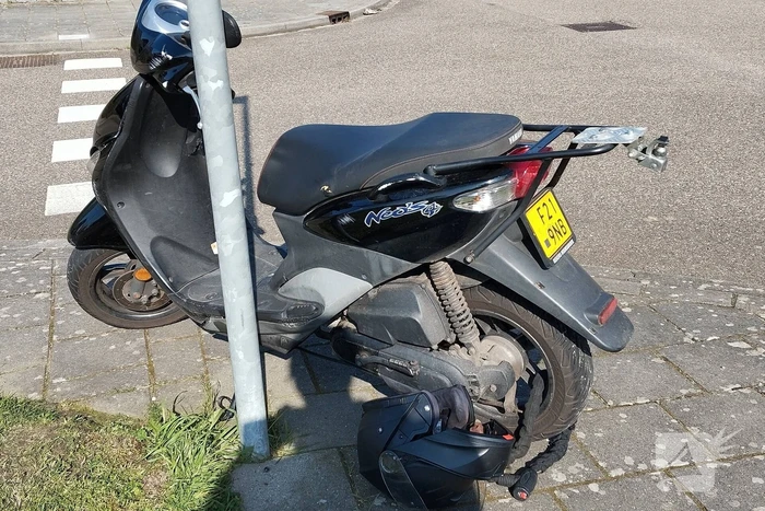 Scooterrijder gewond bij botsing met auto