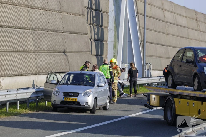 Ongeval op snelweg tussen meerdere voertuigen