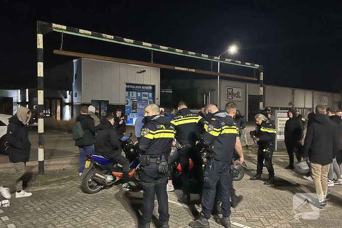 Grote scooter meeting gestopt door politie