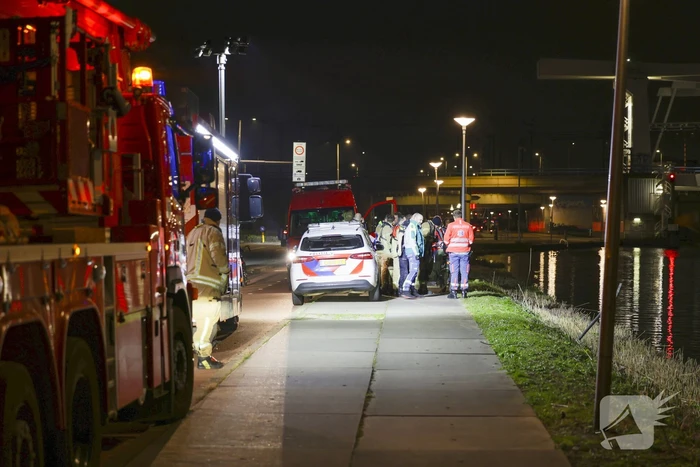 Onderzoek naar mogelijke persoon te water