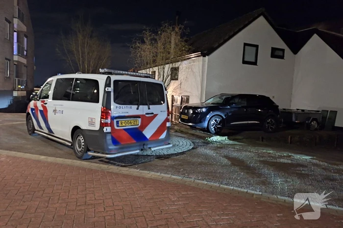 Politiehelikopter ingezet bij zoekactie naar inbrekers