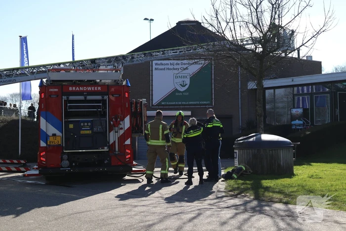 Brand in sporthal snel geblust
