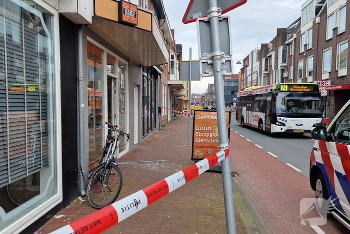 Politie lost schoten na gewapende overval