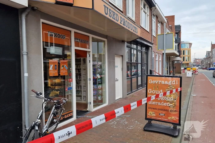 Politie lost schoten na gewapende overval