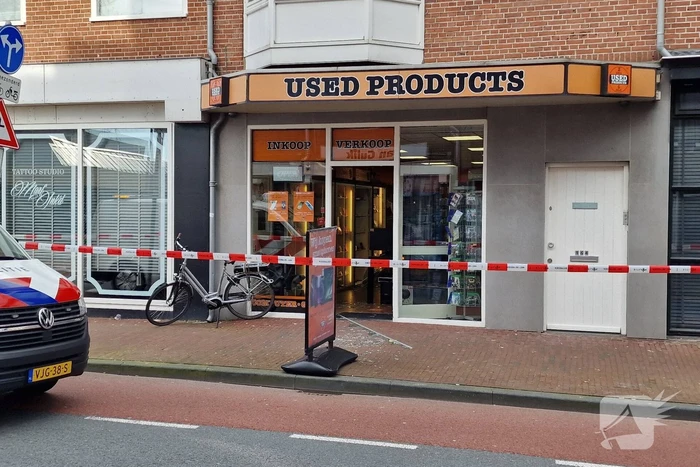 Politie lost schoten na gewapende overval