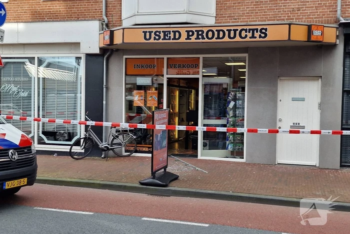 Politie lost schoten na gewapende overval