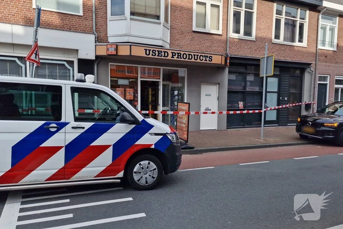 Politie lost schoten na gewapende overval