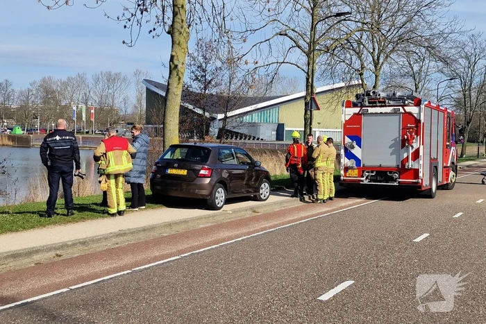 Politie lost schoten na gewapende overval
