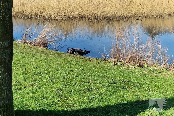 Politie lost schoten na gewapende overval