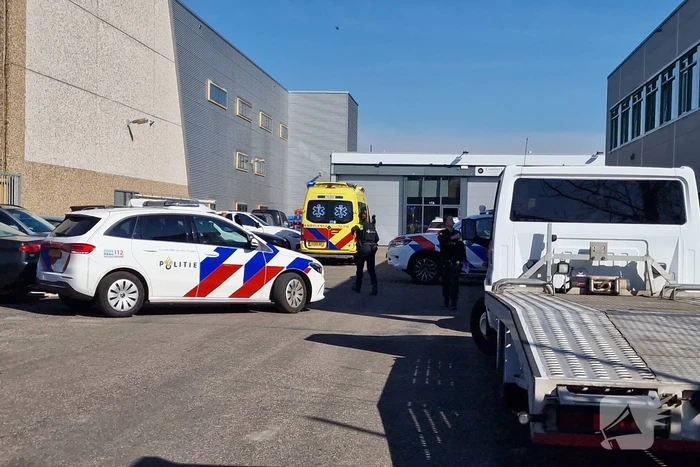 Zwaargewonde na schietpartij, dader slaat op de vlucht