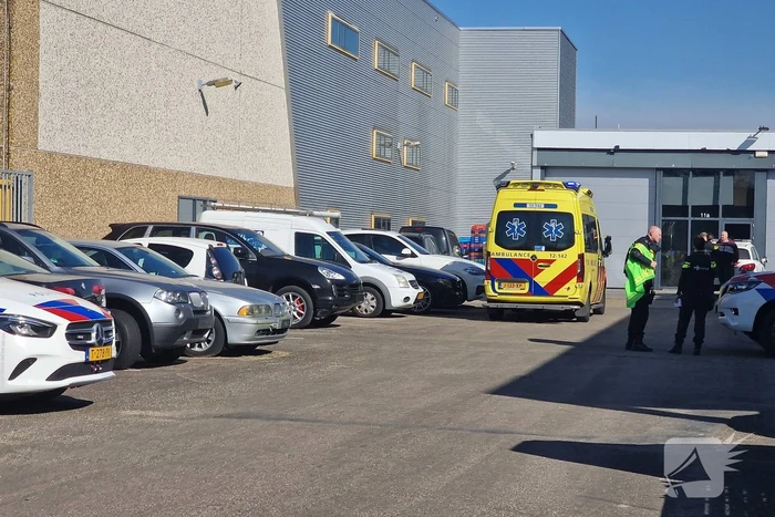 Zwaargewonde na schietpartij, dader slaat op de vlucht