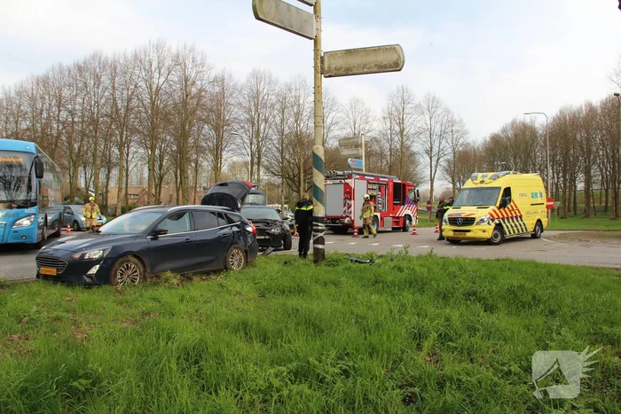 Veel schade bij ongeval op kruising