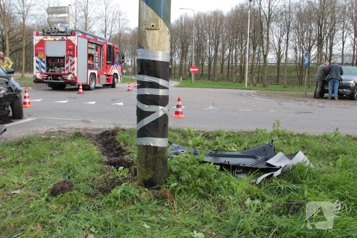 Veel schade bij ongeval op kruising