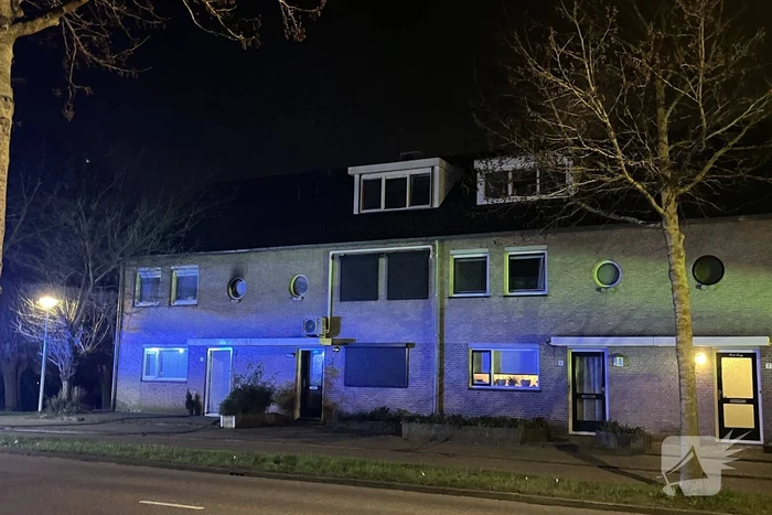 Flinke vlammen bij woningbrand op eerste etage