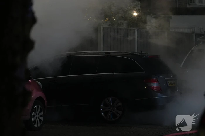 Opnieuw auto in brand