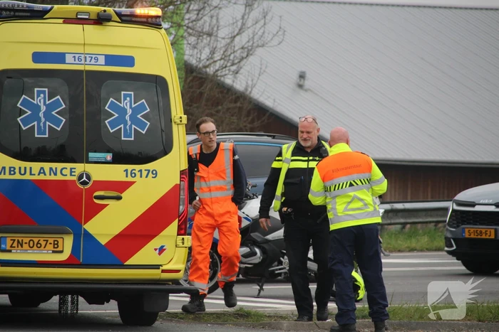 Twee voertuigen afgesleept na kop-staartaanrijding