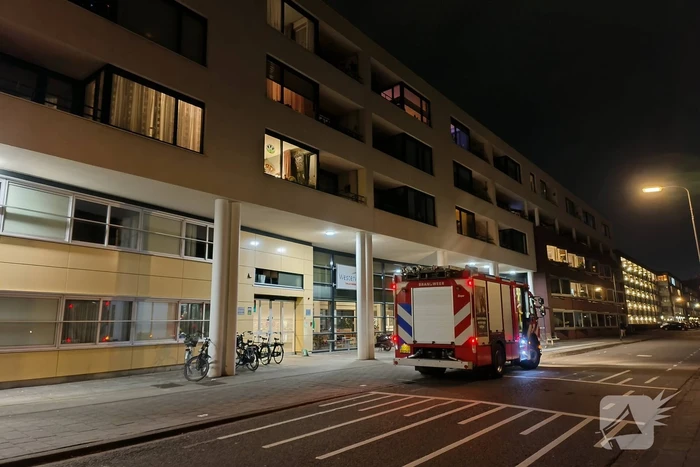 Smeulende sigaret zorgt voor inzet brandweer